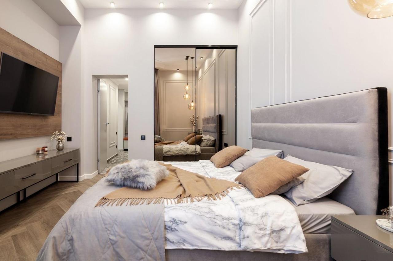 Кості Левицького 11 Lviv Ngoại thất bức ảnh